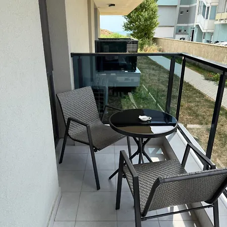 Albu Story By The Sea アパート コスティネシュティ