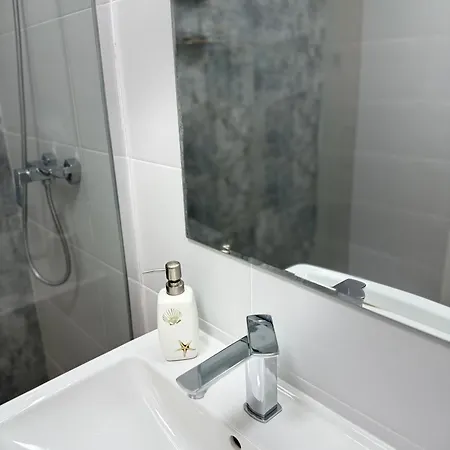 Albu Story By The Sea *