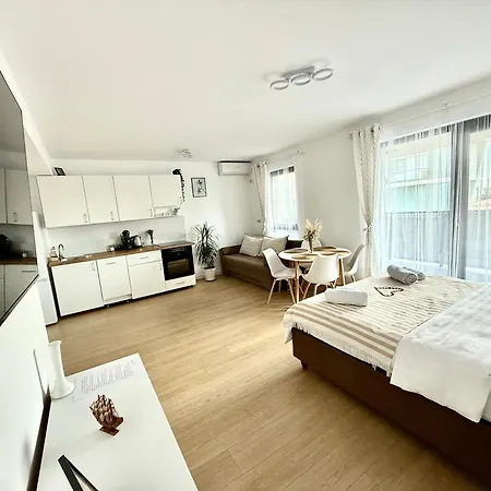 Albu Story By The Sea