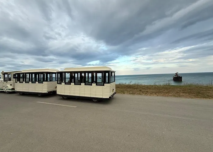 Albu Story By The Sea 아파트 코스티네스티