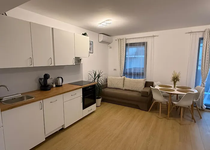 Albu Story By The Sea * 코스티네스티